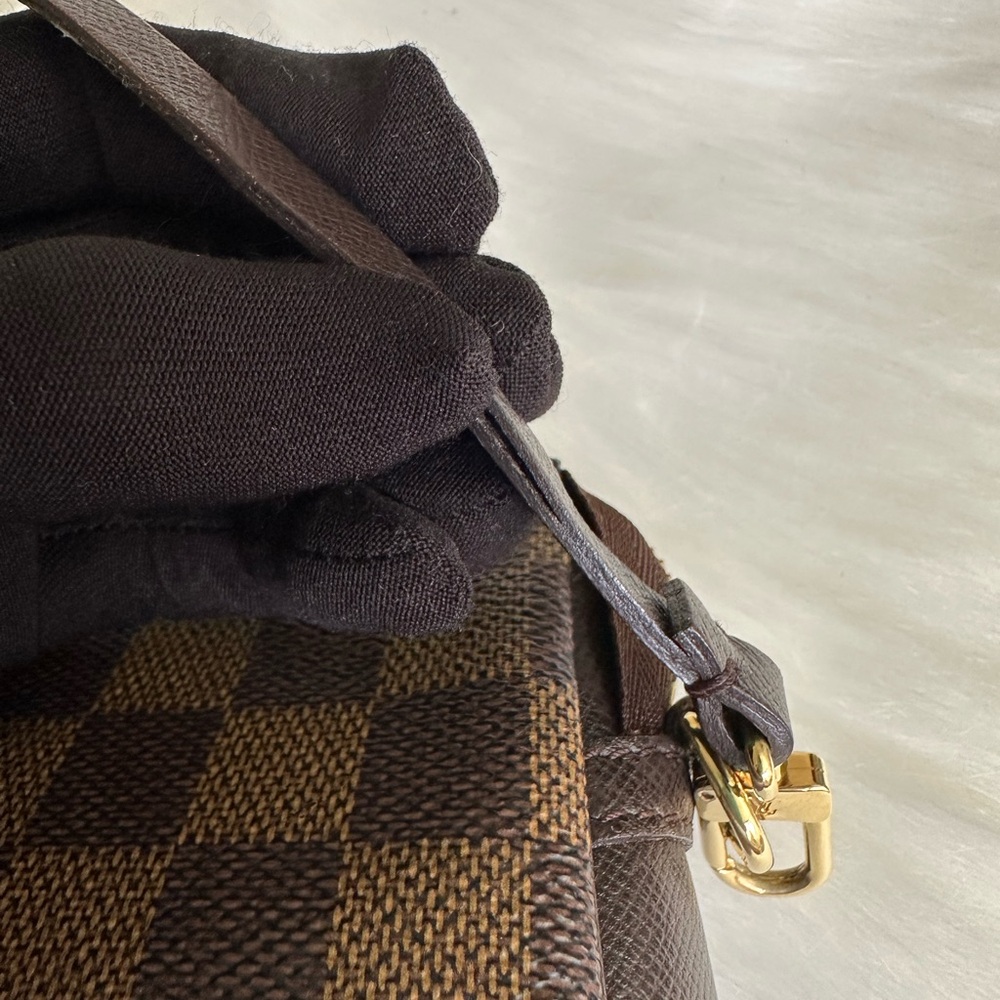 Stunning Handbag - Picture 17 of 17